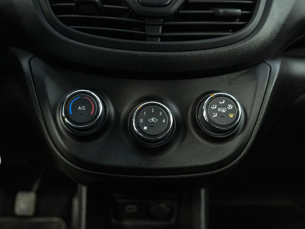 Opel KARL – foto 15