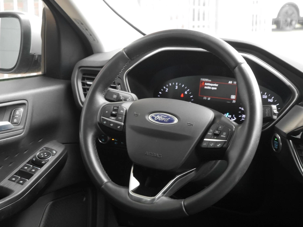 Ford Kuga – foto 13
