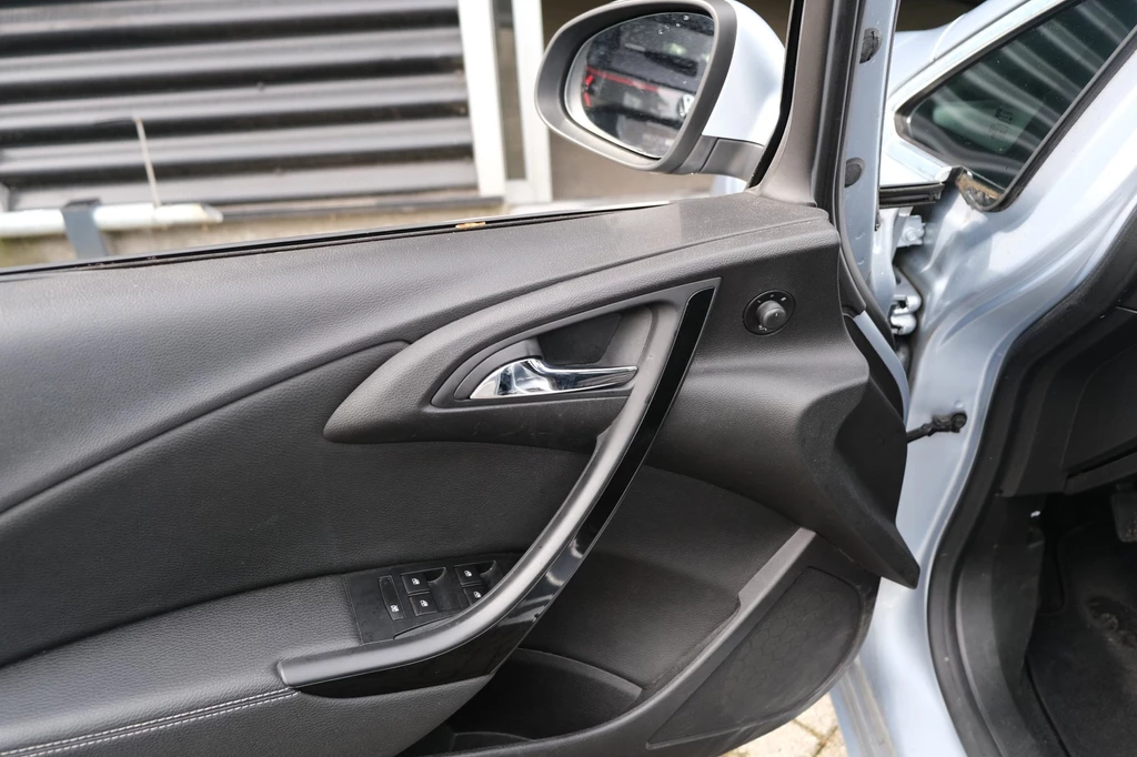 Opel Astra – foto 25