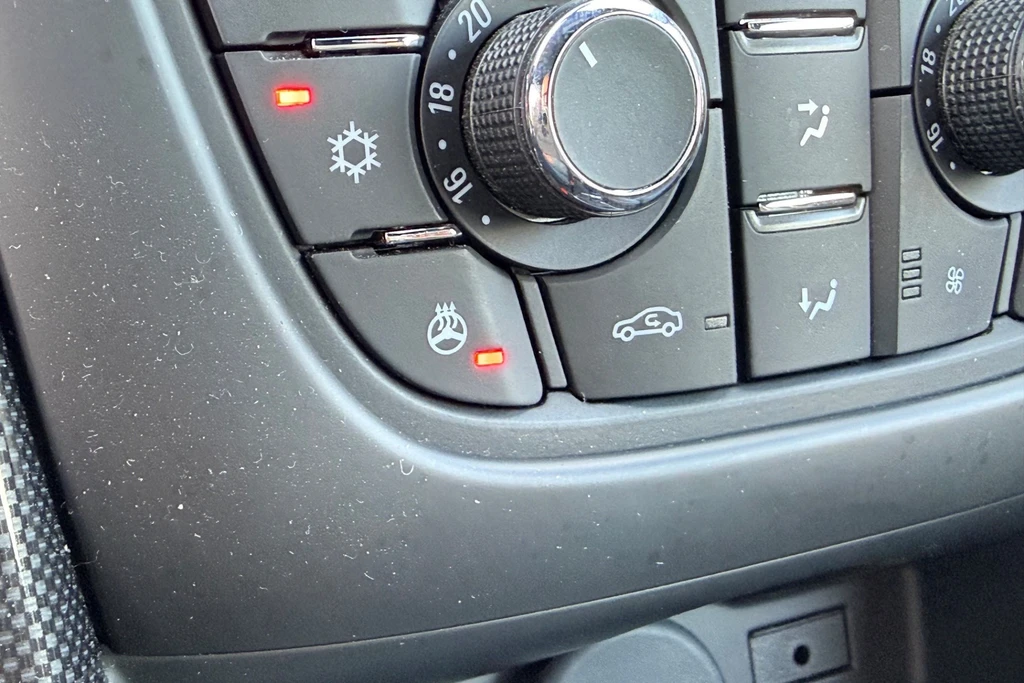 Opel Cascada – foto 31