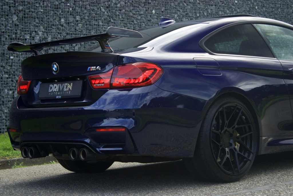 BMW M4 – foto 8