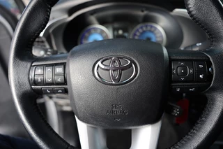 Toyota Hilux – thumbnail 18