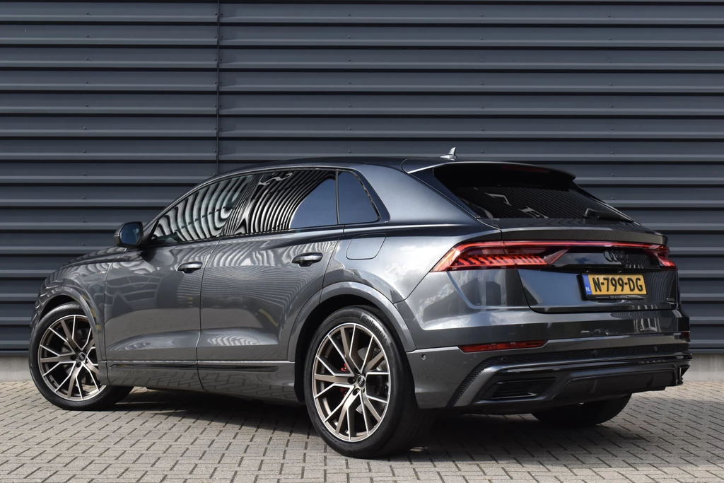 Audi Q8 – foto 4