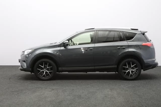 Toyota RAV4 – thumbnail 2