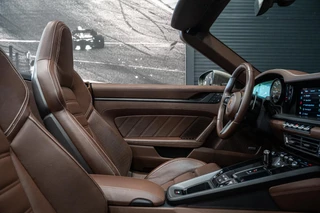 Porsche 911 – thumbnail 41