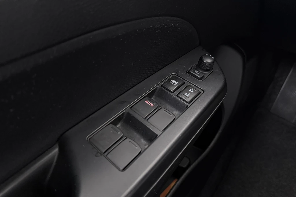 Suzuki Swift – foto 15