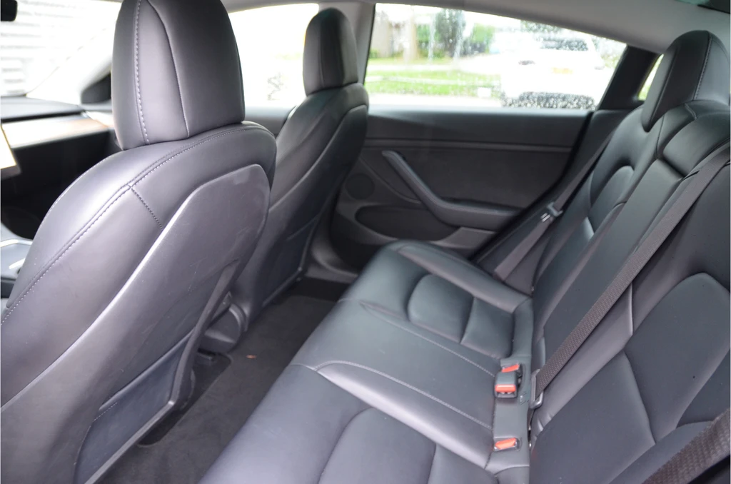 Tesla Model 3 – foto 12