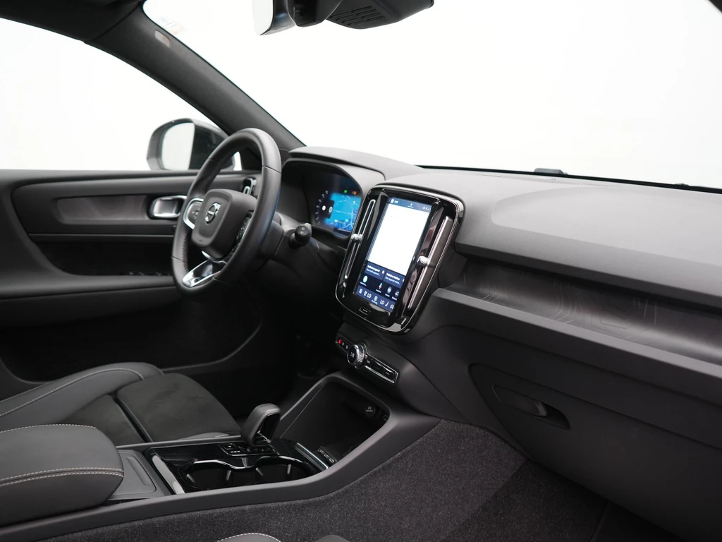 Volvo XC40 – foto 15