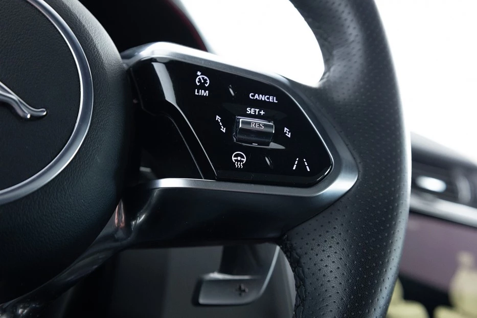 Jaguar E-PACE – foto 39