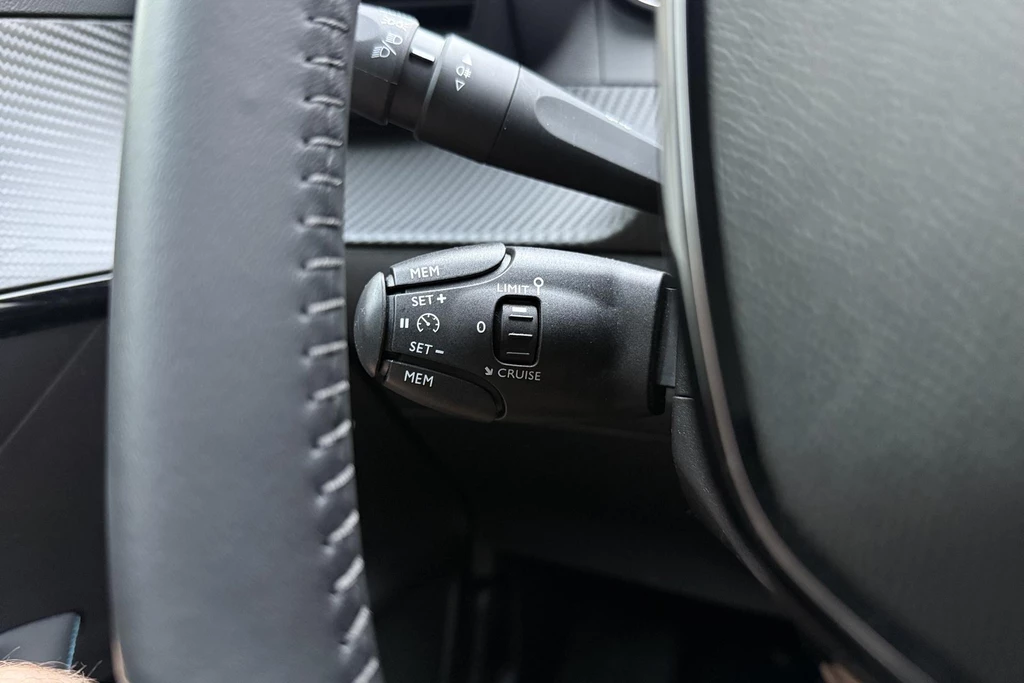 Peugeot e-208 – foto 21