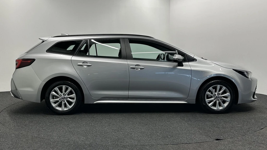 Toyota Corolla Touring Sports – foto 6