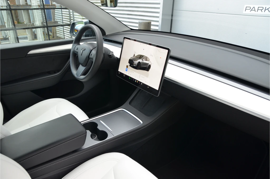 Tesla Model Y – foto 12