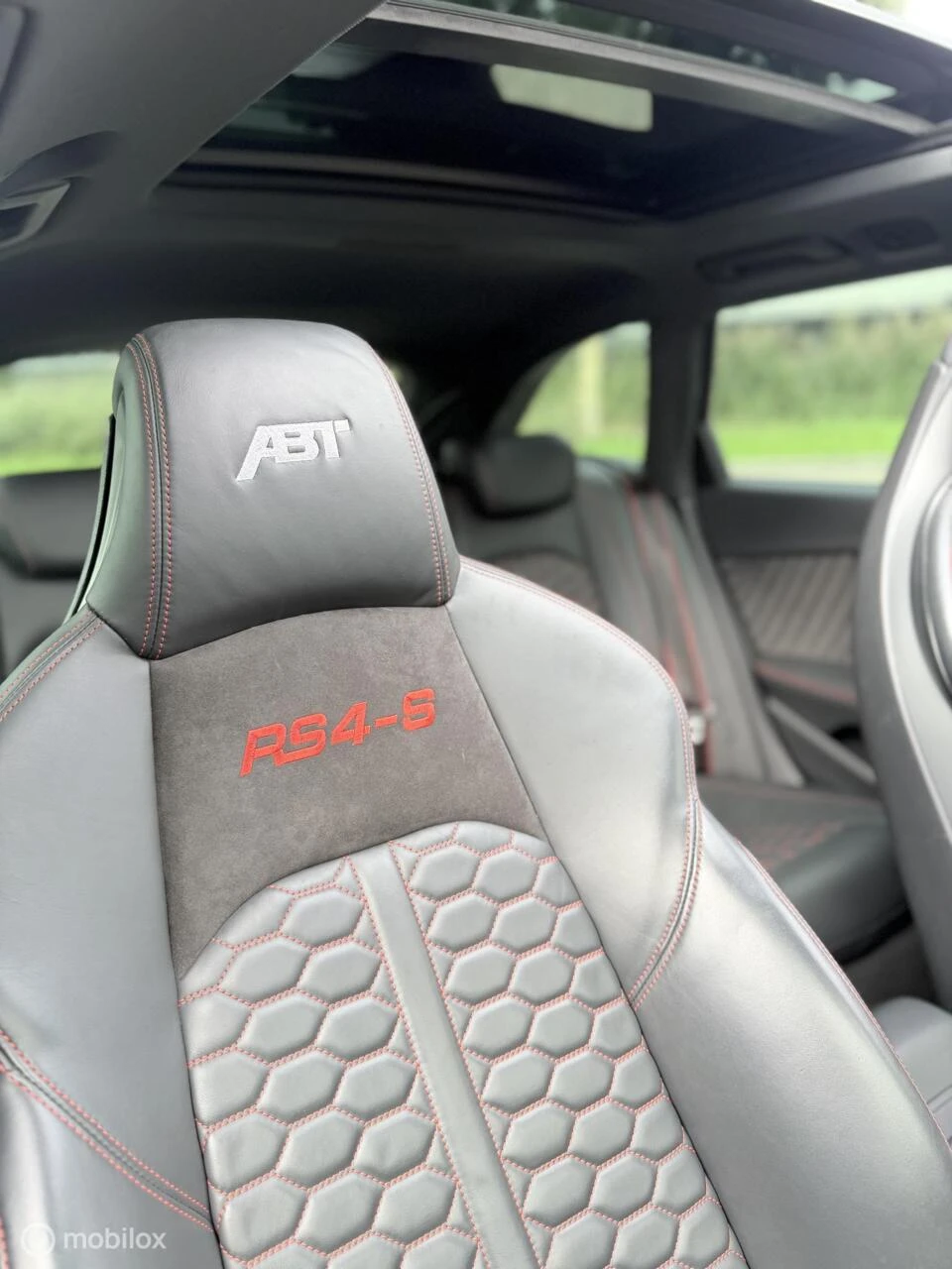 Audi RS4 – foto 11