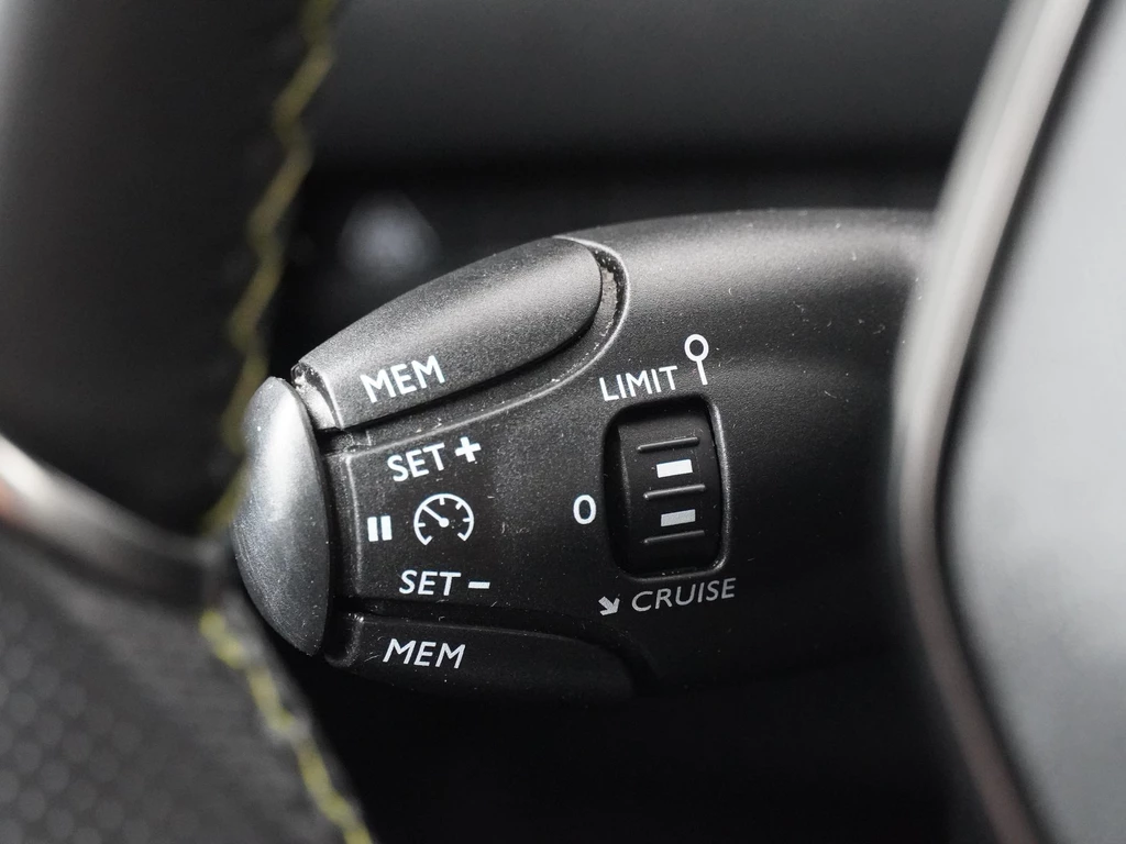 Peugeot 208 – foto 19