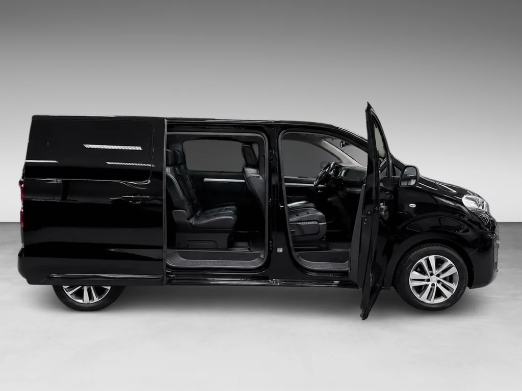 Peugeot e-Traveller – foto 7