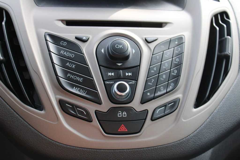 Ford Tourneo Courier – foto 25