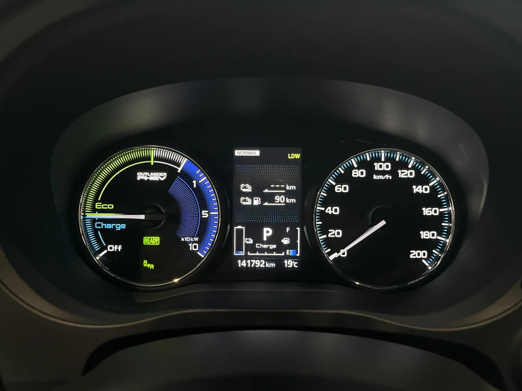 Mitsubishi Outlander – foto 16