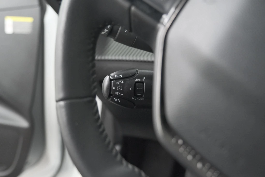 Peugeot 208 – foto 15
