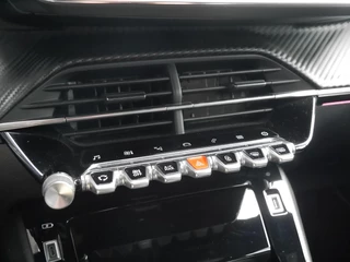 Peugeot 208 – thumbnail 37