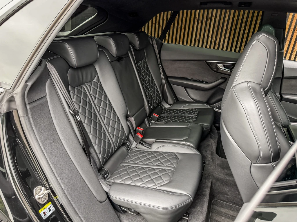 Audi Q8 – foto 31
