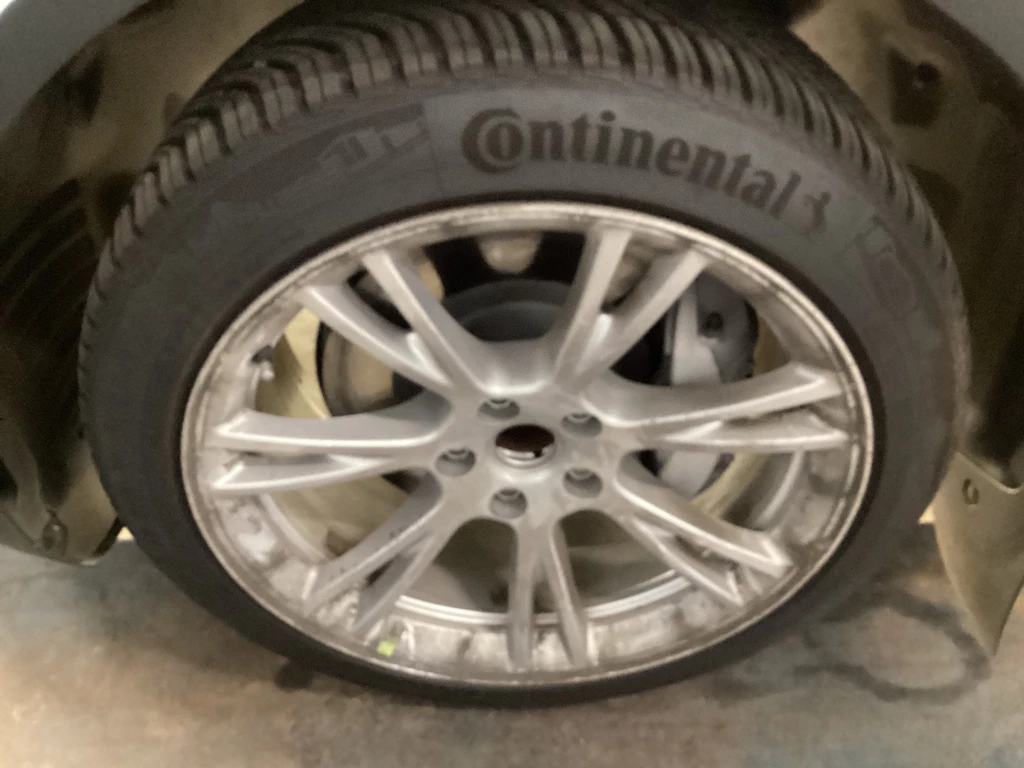 Tesla Model Y – foto 42