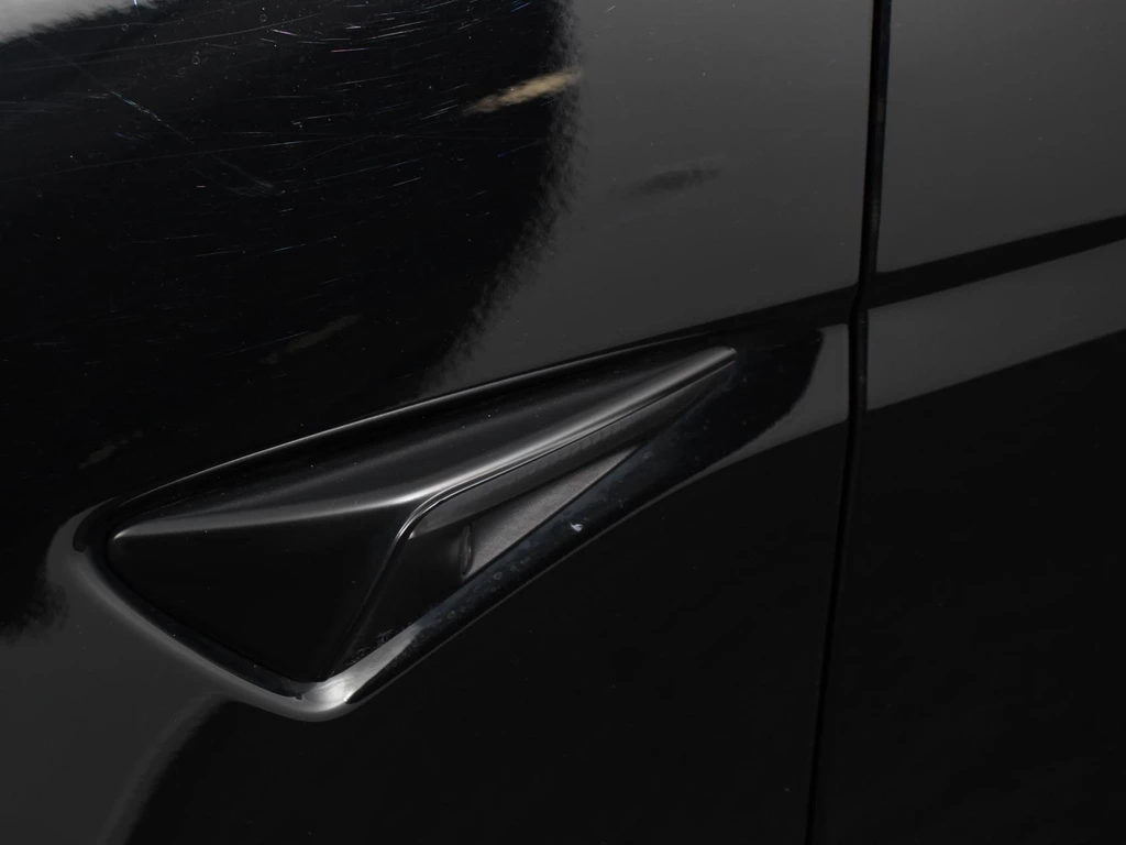 Tesla Model Y – foto 28