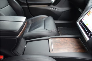 Tesla Model S – thumbnail 8