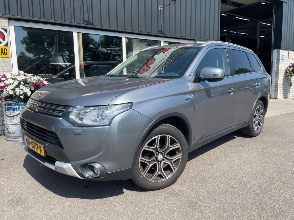 Mitsubishi Outlander – foto 2