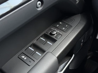 Land Rover Defender – thumbnail 54