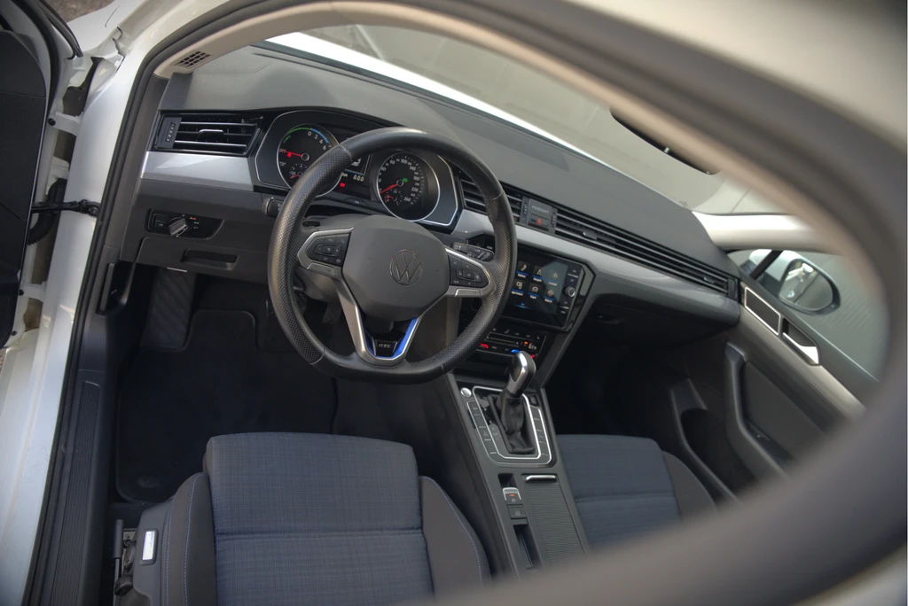 Volkswagen Passat – foto 16