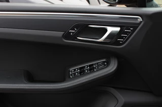 Porsche Macan – thumbnail 32