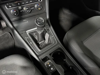 Volkswagen Golf – thumbnail 41