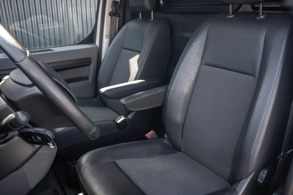 Opel Vivaro – foto 15