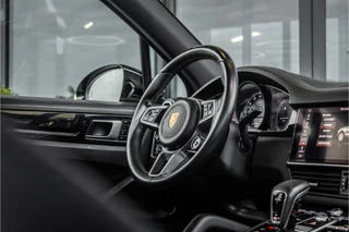 Porsche Cayenne – thumbnail 23