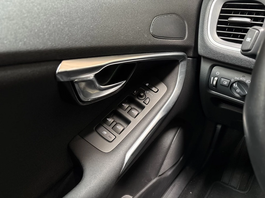 Volvo V40 – foto 18