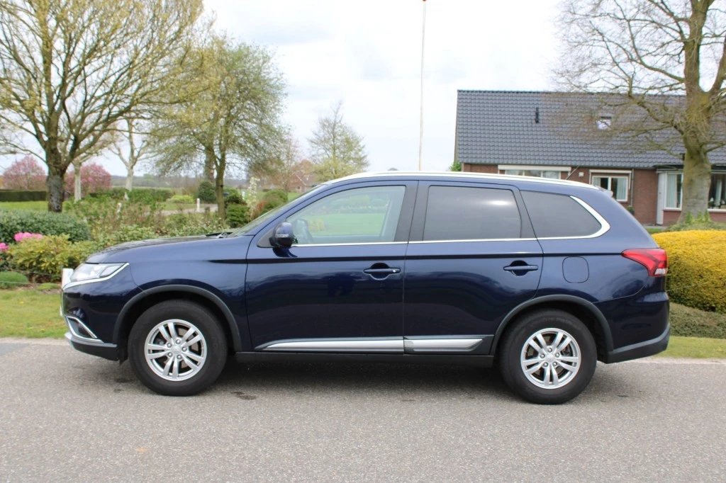 Mitsubishi Outlander – foto 1