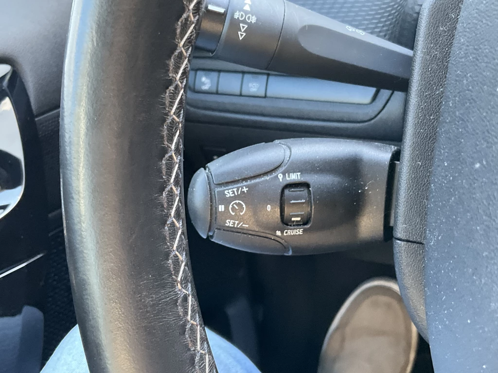 Peugeot 208 – foto 30