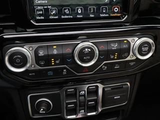 Jeep Wrangler – thumbnail 33