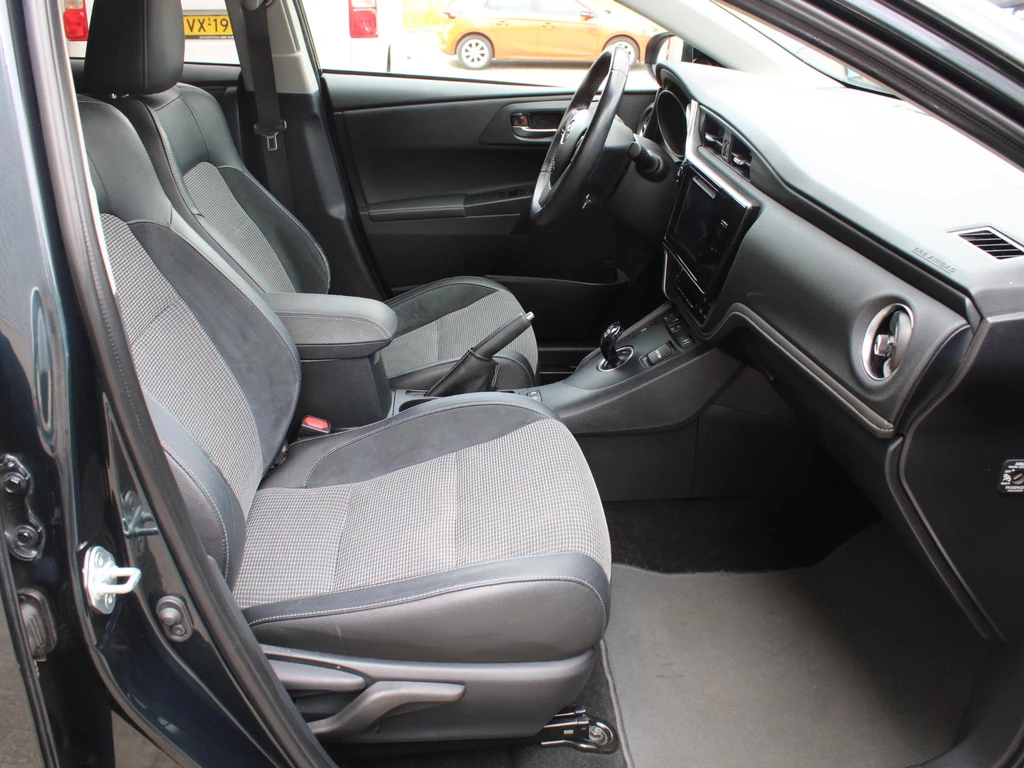 Toyota Auris – foto 8