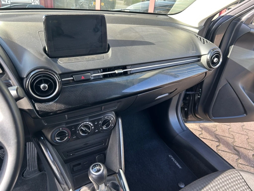 Mazda 2 – foto 16