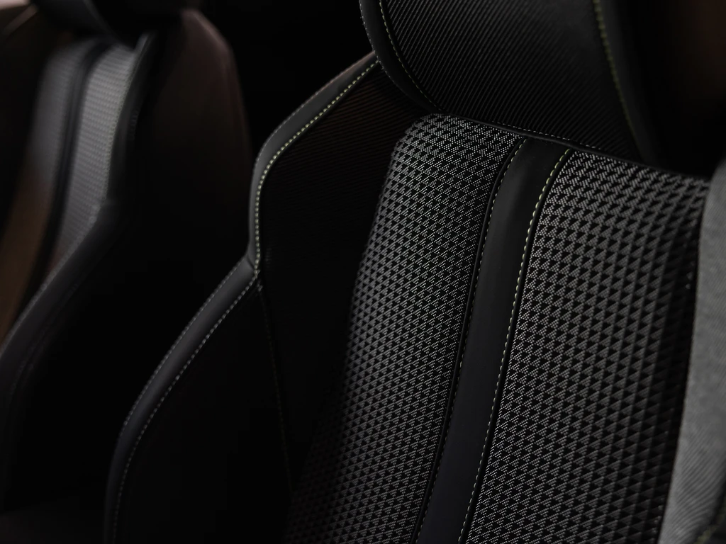 Peugeot e-2008 – foto 13