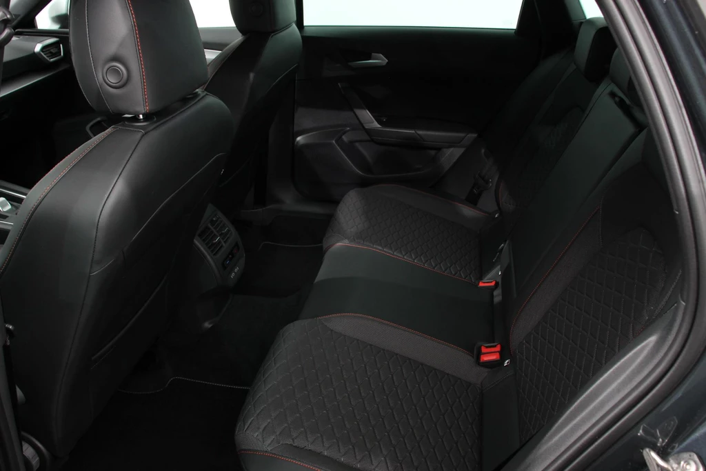 SEAT Leon – foto 12