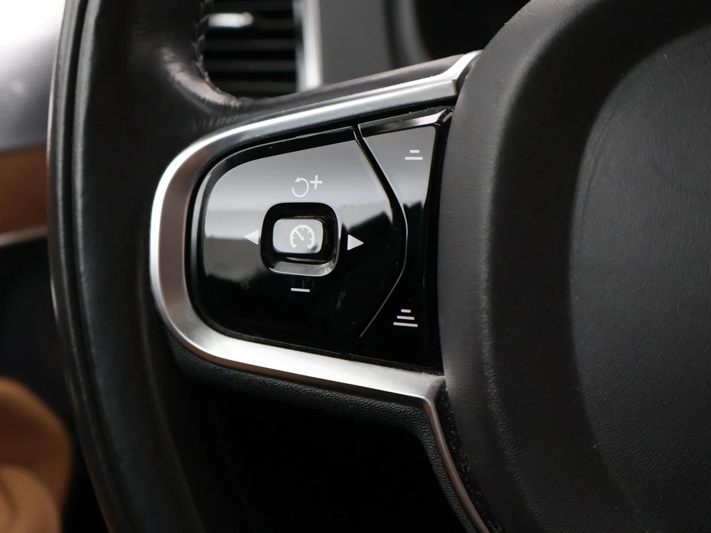 Volvo XC90 – foto 33