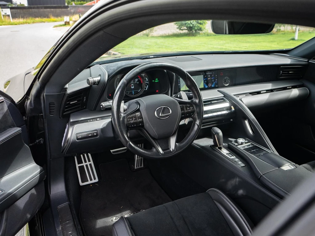 Lexus LC – foto 13
