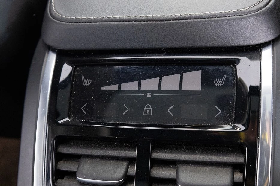 Volvo XC90 – foto 24