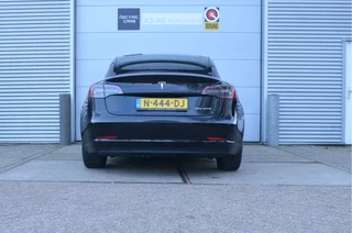 Tesla Model 3 – thumbnail 2