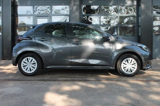 Toyota Yaris – thumbnail 8