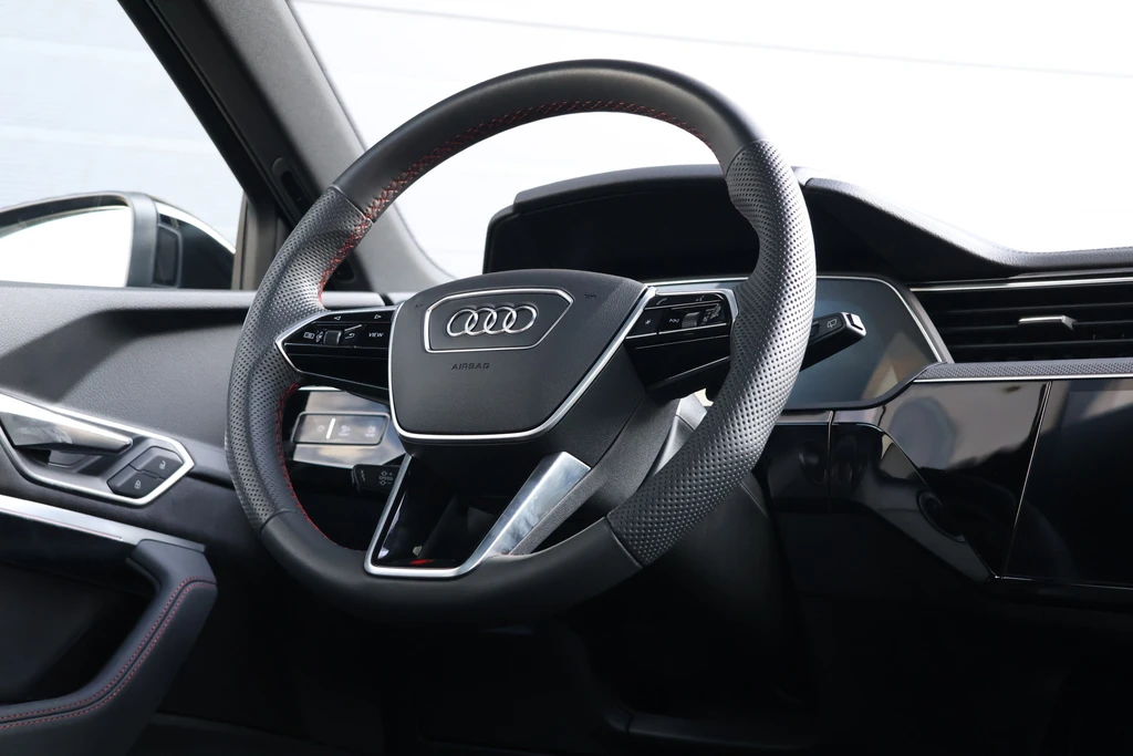 Audi Q8 e-tron – foto 16