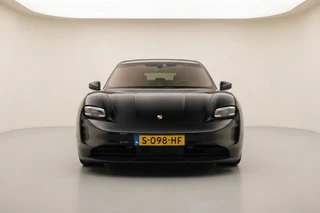 Porsche Taycan – thumbnail 4