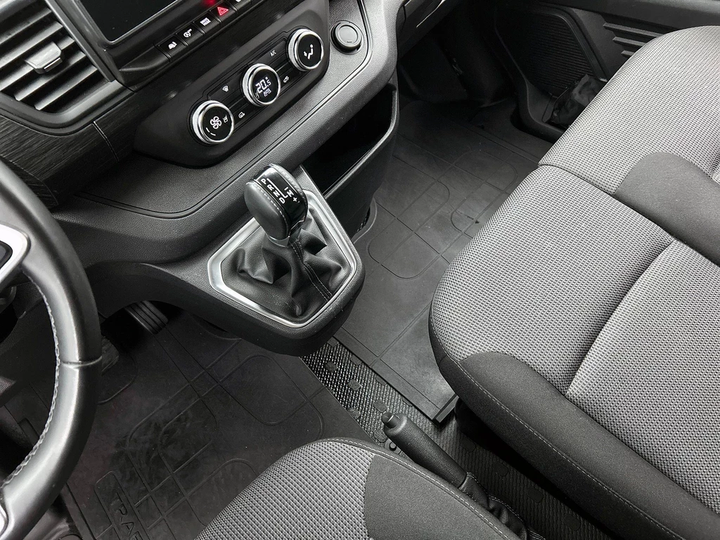 Renault Trafic – foto 28